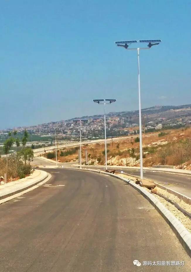 太陽能路燈，太陽能平板燈，光伏產(chǎn)業(yè)，綠色節(jié)能，太陽能路燈廠家