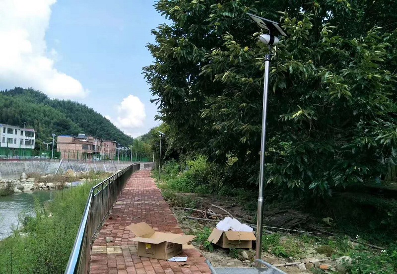 太陽能路燈智能遠程監控系統解析